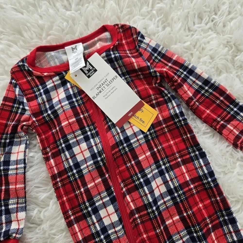 Member's Mark Christmas Family Sleep Infant Sleeper. Let It Snow. Size 18M. New